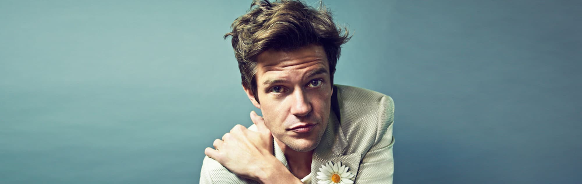 Brandon Flowers parla della musica pop, il prossimo album dei Killers e la volontà di “scrivere un capolavoro”